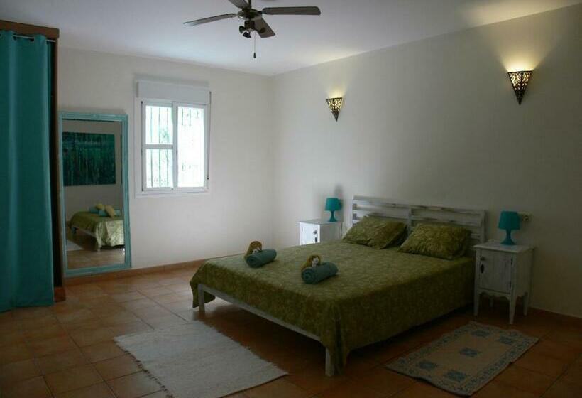 צימר Vegan Guesthouse Finca Pereila