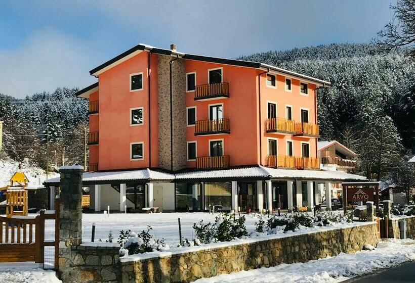 Arvo Residence Sila Lorica