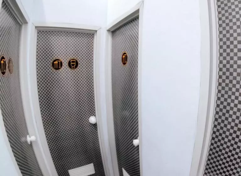 Aur Kuning Hostel Syariah Bukittinggi