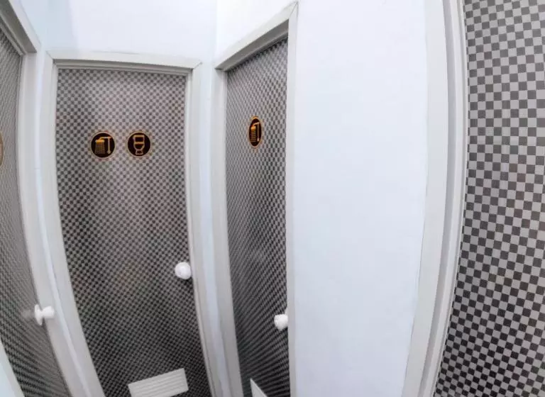 Aur Kuning Hostel Syariah Bukittinggi