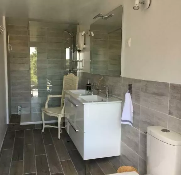 ベッドアンドブレックファースト Atelierchic