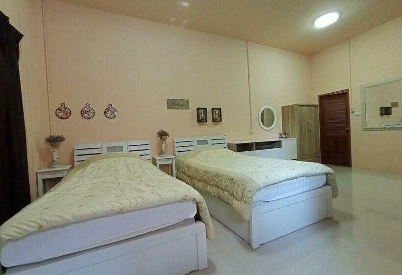 Bed and Breakfast Kireeya Villa