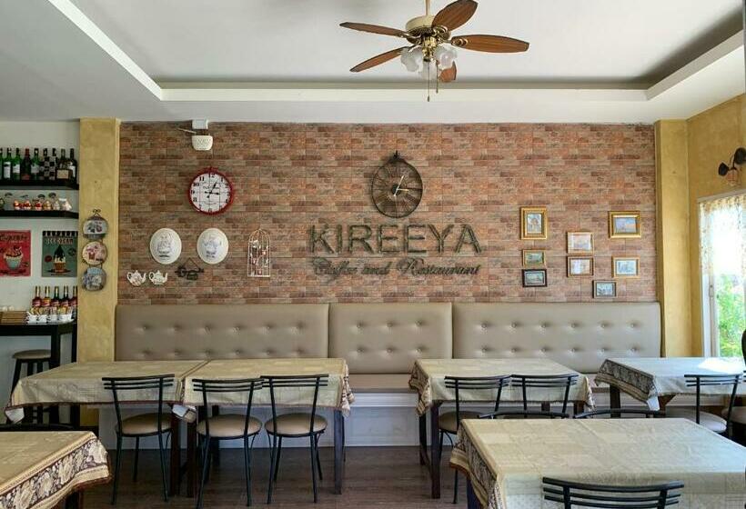 Bed and Breakfast Kireeya Villa