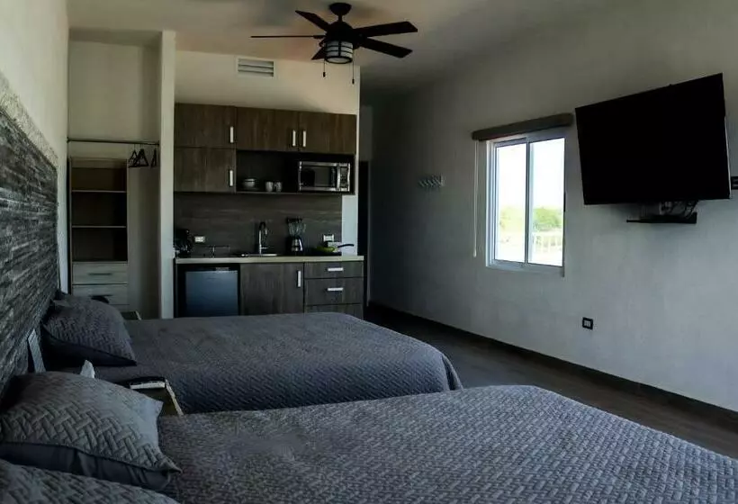 ホテル Rancho Sotolar   Glamping Linares