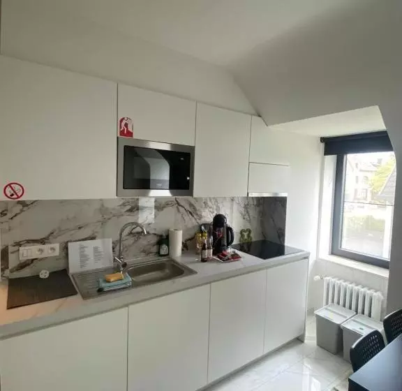 Majatalo Nummer 151 Villastudios