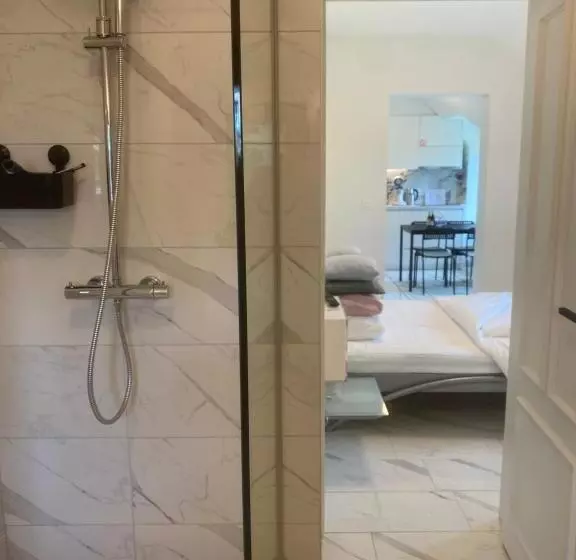 Majatalo Nummer 151 Villastudios