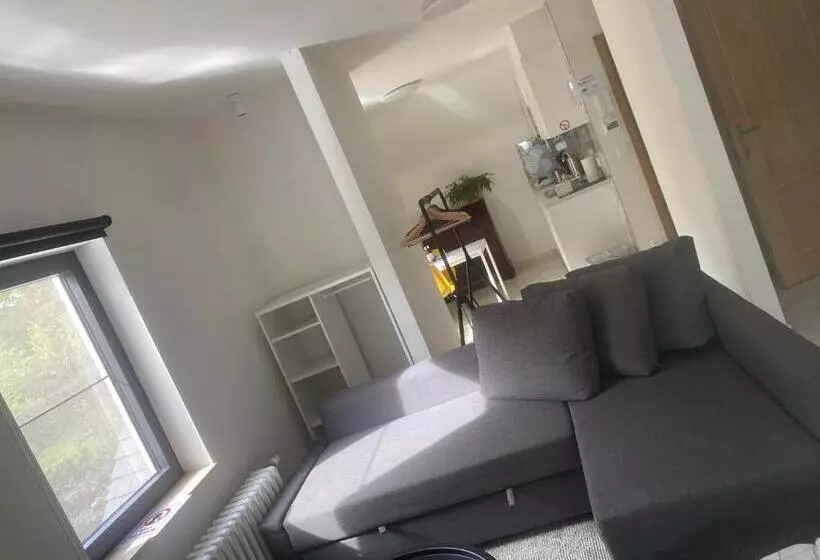 Majatalo Nummer 151 Villastudios