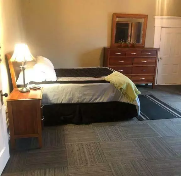 Majatalo Suite 3 Eighteen