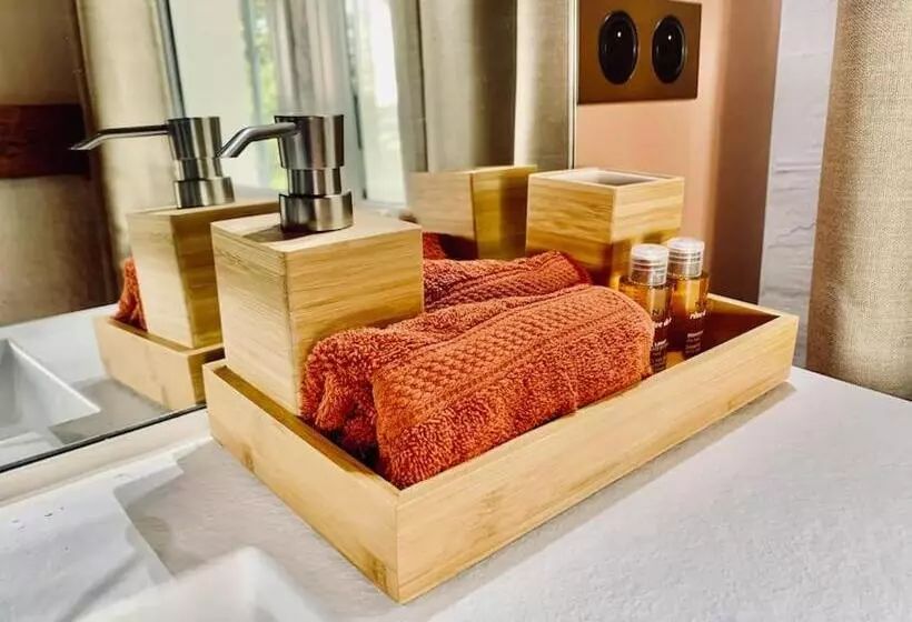 Aamiaismajoitus (B&B) 1986malagar