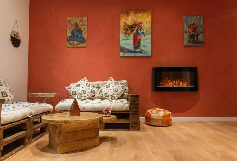 تختخواب و صبحانه Aux 3 Nuances Suites Privatives & Spa