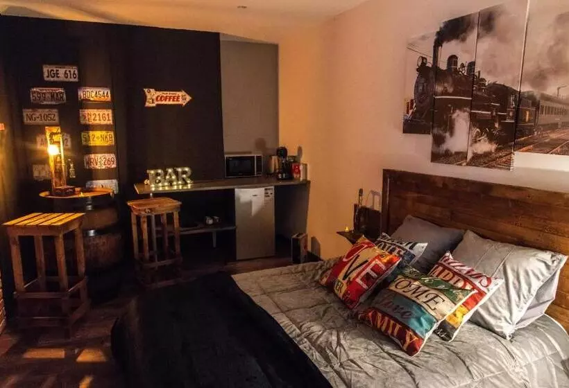تختخواب و صبحانه Aux 3 Nuances Suites Privatives & Spa