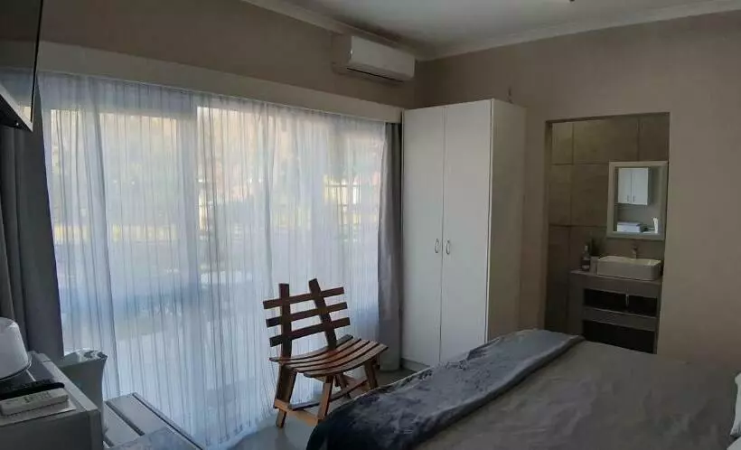 Aamiaismajoitus (B&B) Dennecres4guestrooms