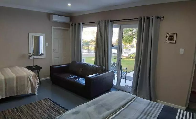 Aamiaismajoitus (B&B) Dennecres4guestrooms