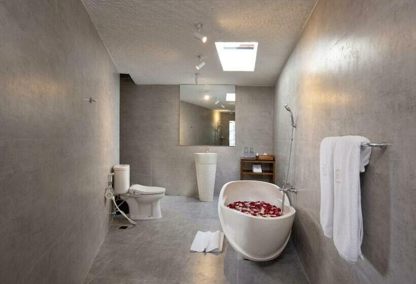 住宿加早餐  Kutus Kutus Estuary Saba Beach