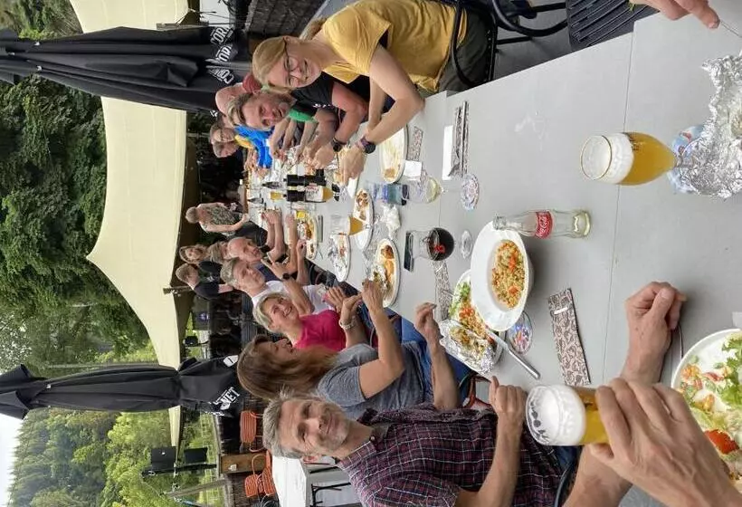 Hotelli Café Coureur Houffalize