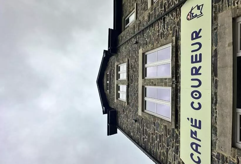 Hotelli Café Coureur Houffalize