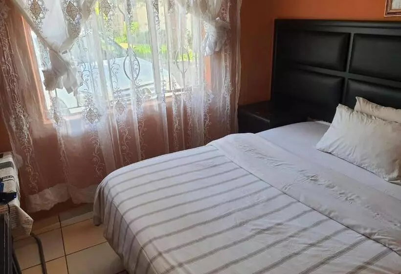 Hotelli Miami Guest House