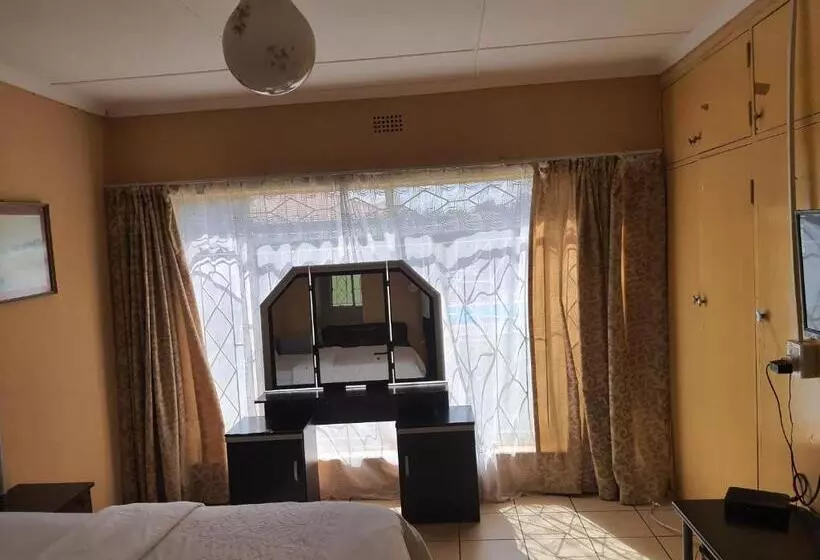 Hotelli Miami Guest House