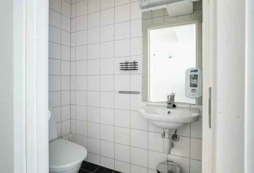 ホテル Torskensenteret