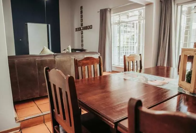 ペンション Amaziah Guesthouse