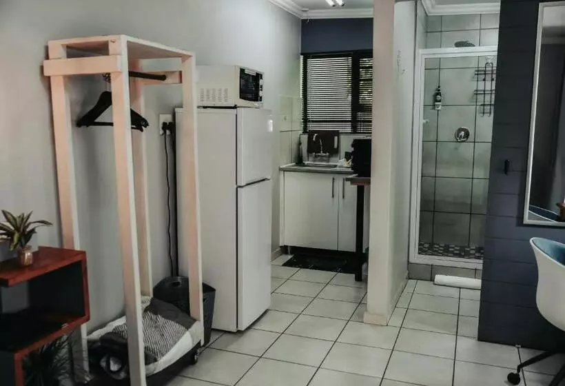 ペンション Amaziah Guesthouse