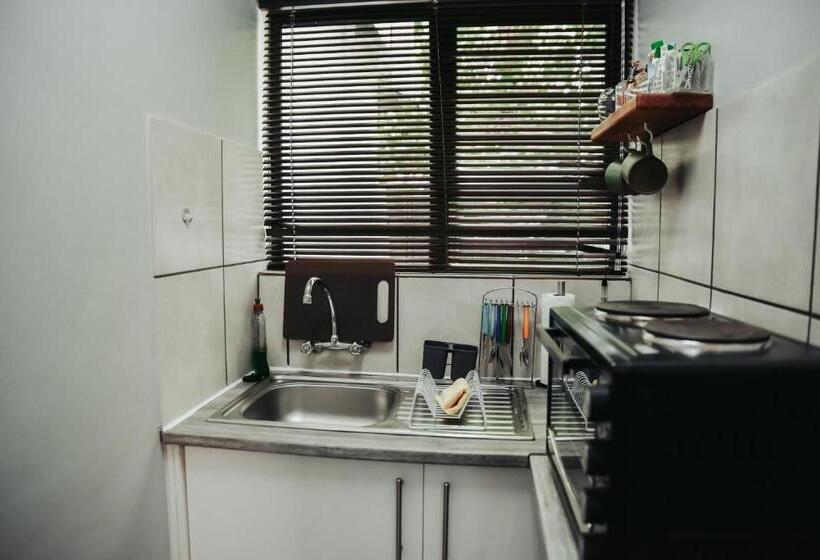 פנסיון Amaziah Guesthouse