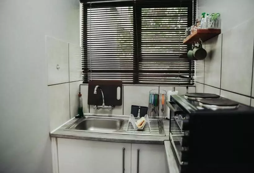 ペンション Amaziah Guesthouse