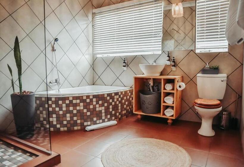 פנסיון Amaziah Guesthouse