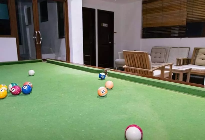 پانسیون Aquzz Hotel & Spa