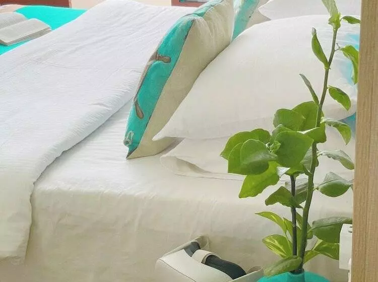 پانسیون Aquzz Hotel & Spa