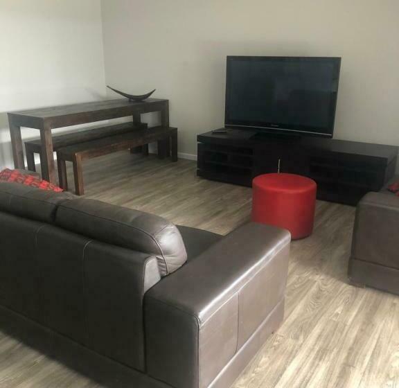 بنسيون Brand New 4br Get Away 5min To Albury City