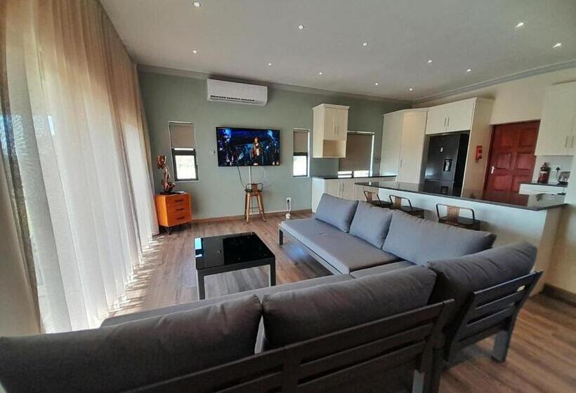 פנסיון Kameeldrift Waterfront Estate & Resort