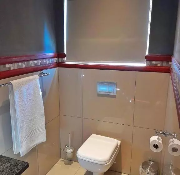 Majatalo Kameeldrift Waterfront Estate & Resort