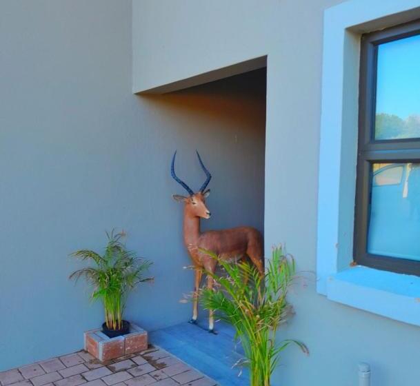 פנסיון Kameeldrift Waterfront Estate & Resort