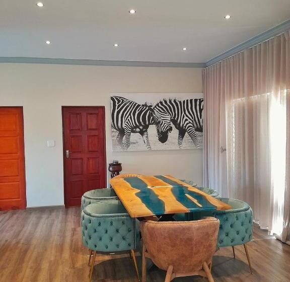 פנסיון Kameeldrift Waterfront Estate & Resort