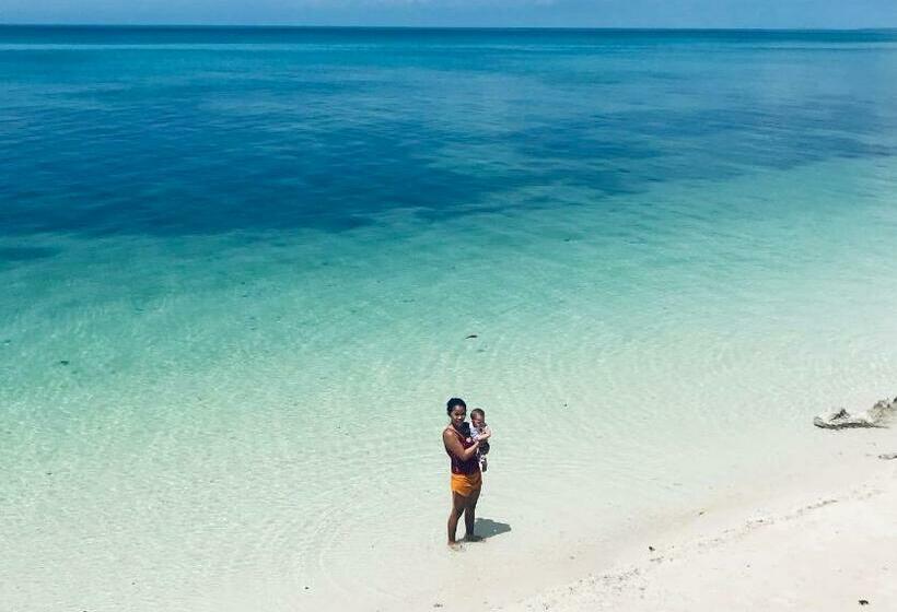 Pensió Paradise Beach Guest House