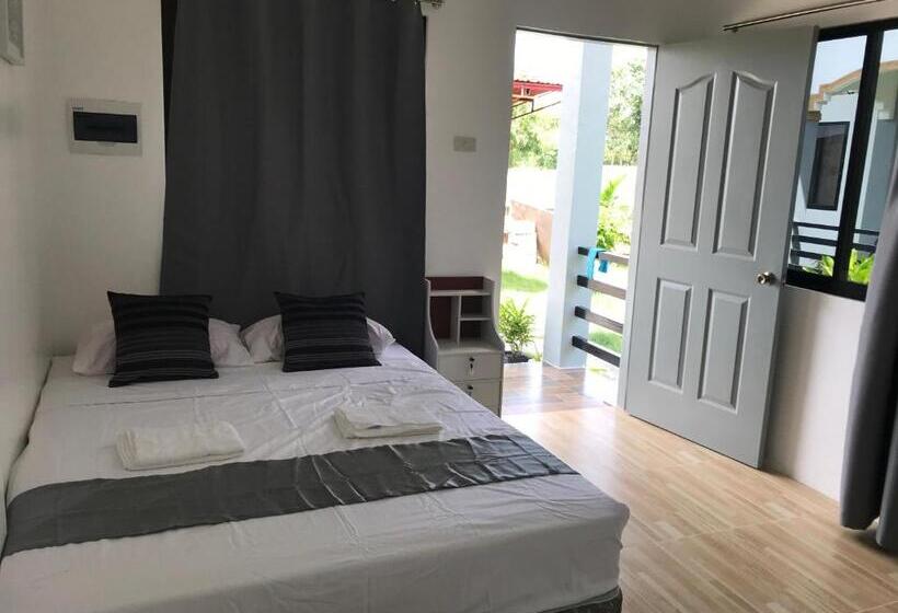 Pensió Paradise Beach Guest House