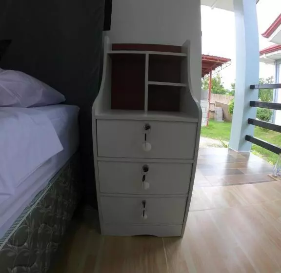 ペンション Paradise Beach Guest House