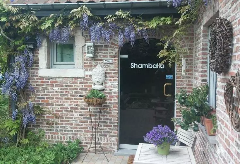 Majatalo Shamballa B & B/ Logies