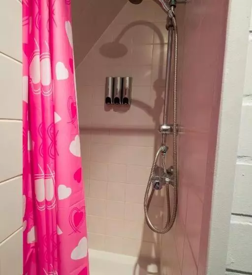 Majatalo Shamballa B & B/ Logies