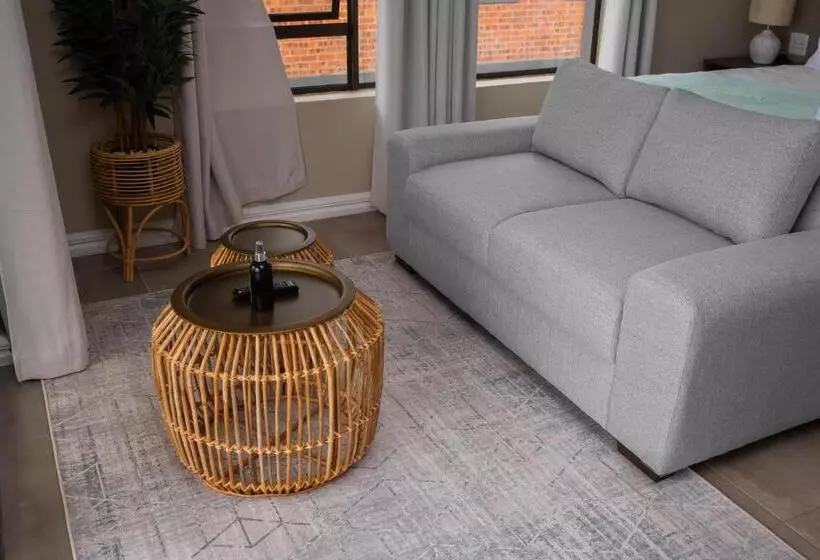 پانسیون White Sands Self Catering Units