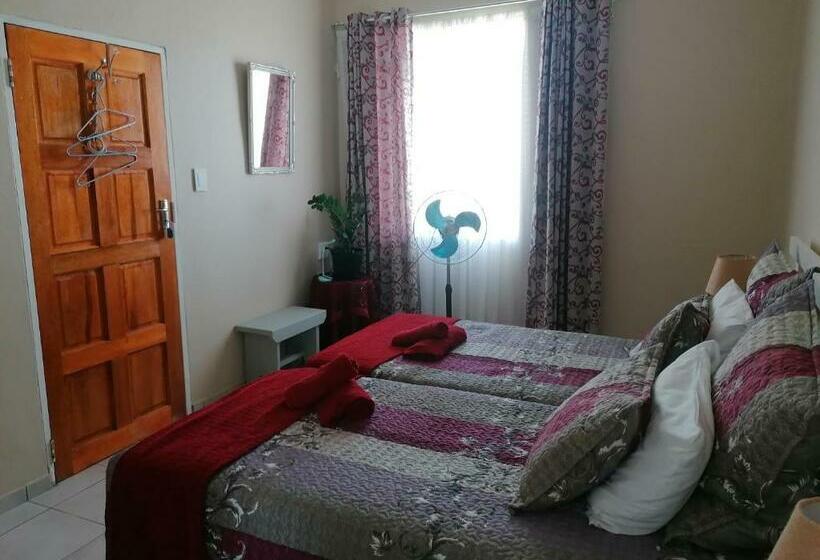 Pension (Hôtel basse catégorie) Why Not Guesthouse