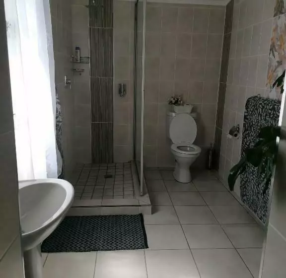 Majatalo Why Not Guesthouse