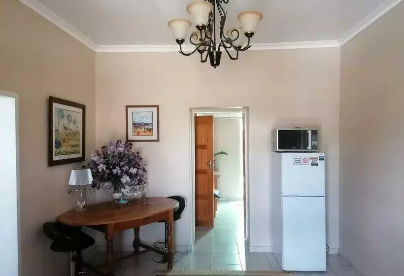 Majatalo Why Not Guesthouse