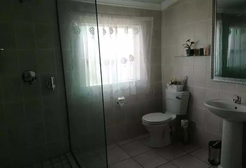 Majatalo Why Not Guesthouse