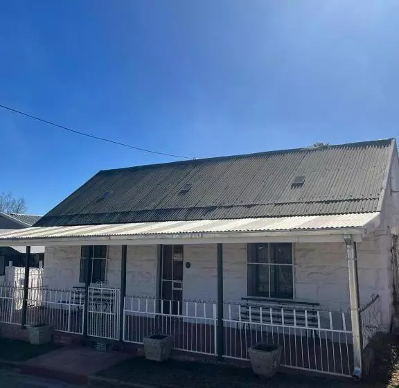 Majatalo Why Not Guesthouse