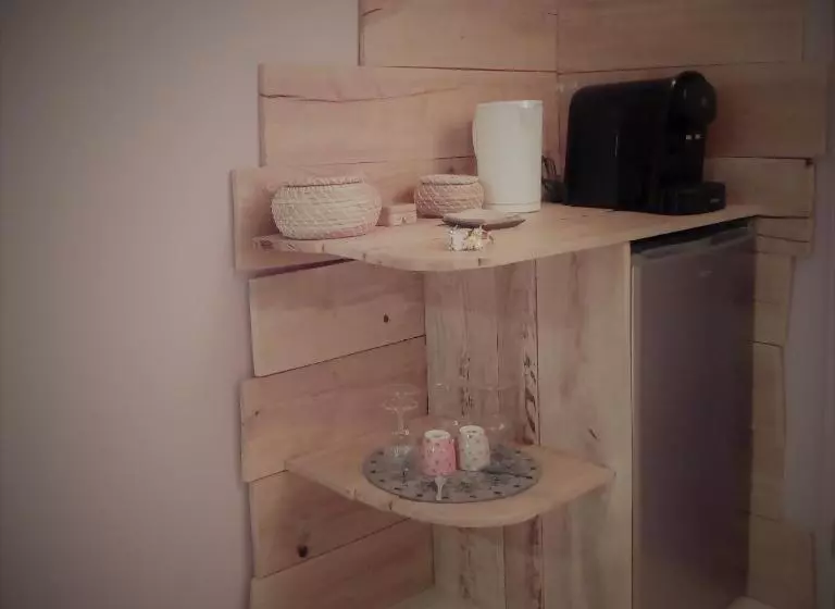 Aamiaismajoitus (B&B) L Anagramme, Chambres, Table D Hôtes Et Gîte Pour Adultes, Naturistes Ou Non !