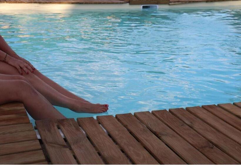 Nocleg ze śniadaniem L Anagramme, Chambres, Table D Hôtes Et Gîte Pour Adultes, Naturistes Ou Non !