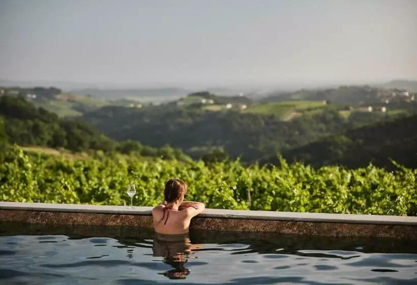 تختخواب و صبحانه Peterc Vineyard Estate