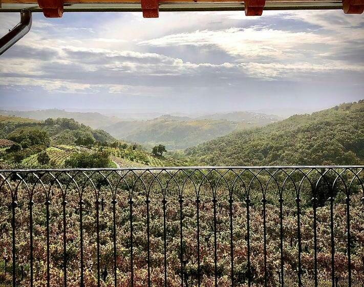 تختخواب و صبحانه Peterc Vineyard Estate